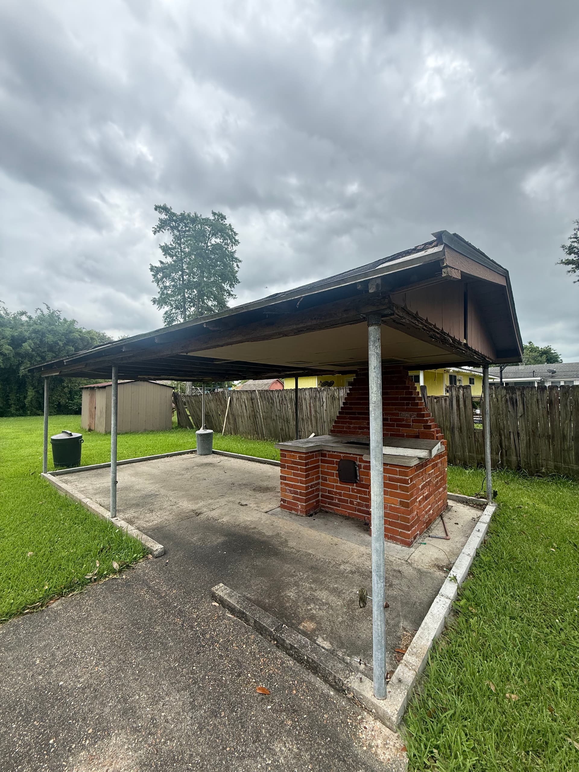 Gallery photos for Carport and Structure Demo Done Fast in New Orleans: Image #1