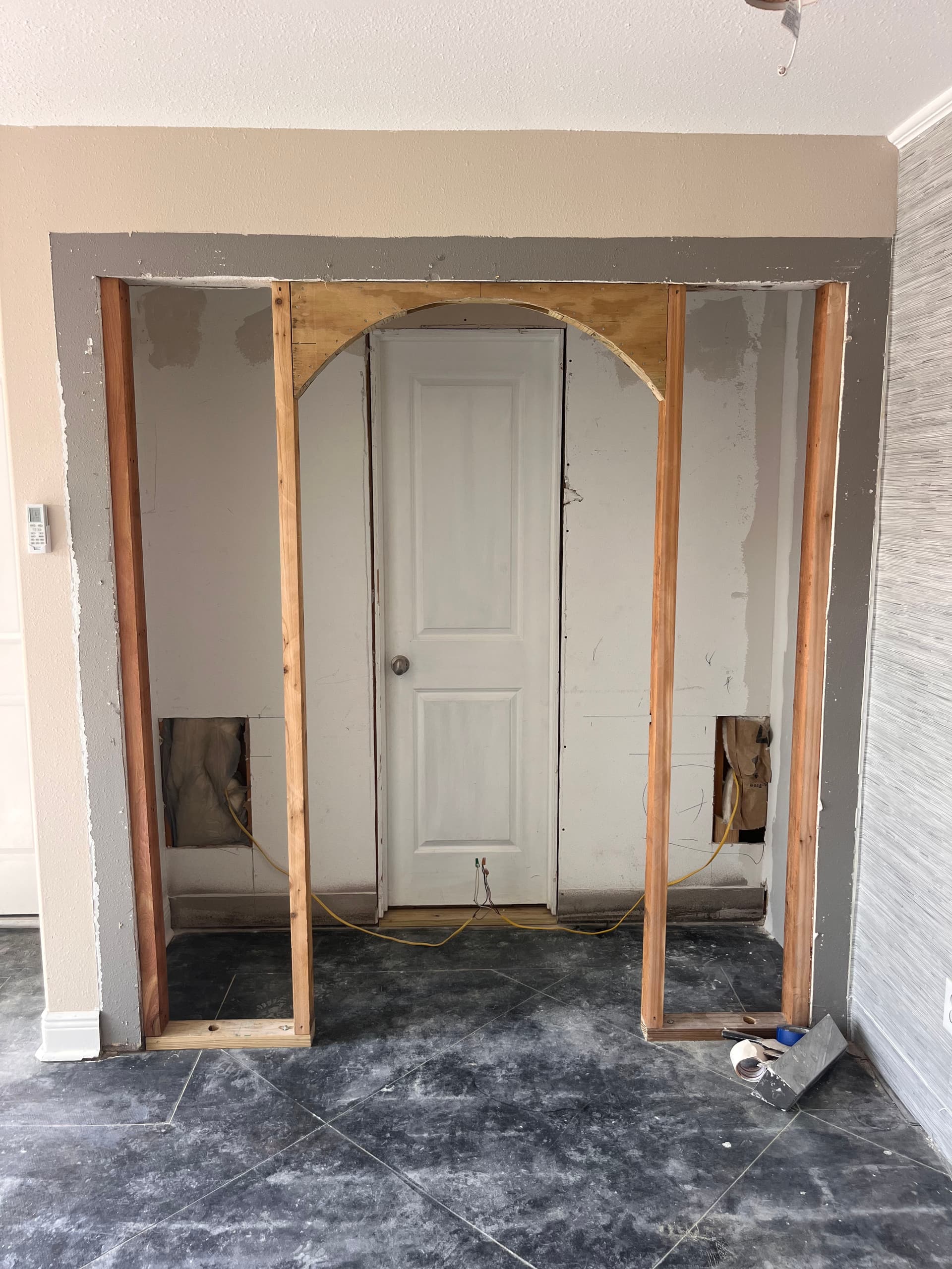 Gallery photos for Framing an Arch Into an Existing Interior Wall: Image #1