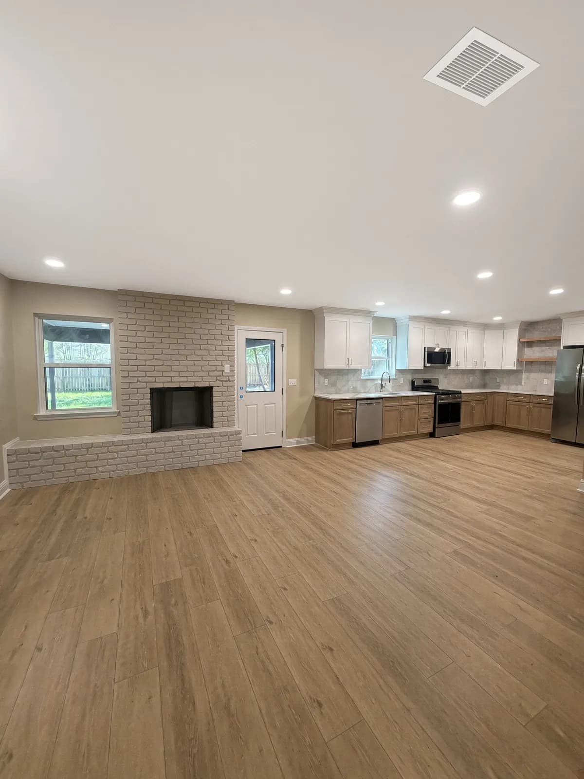 Gallery photos for Metairie Kitchen Expansion That Reclaimed a Whole Room: Image #1
