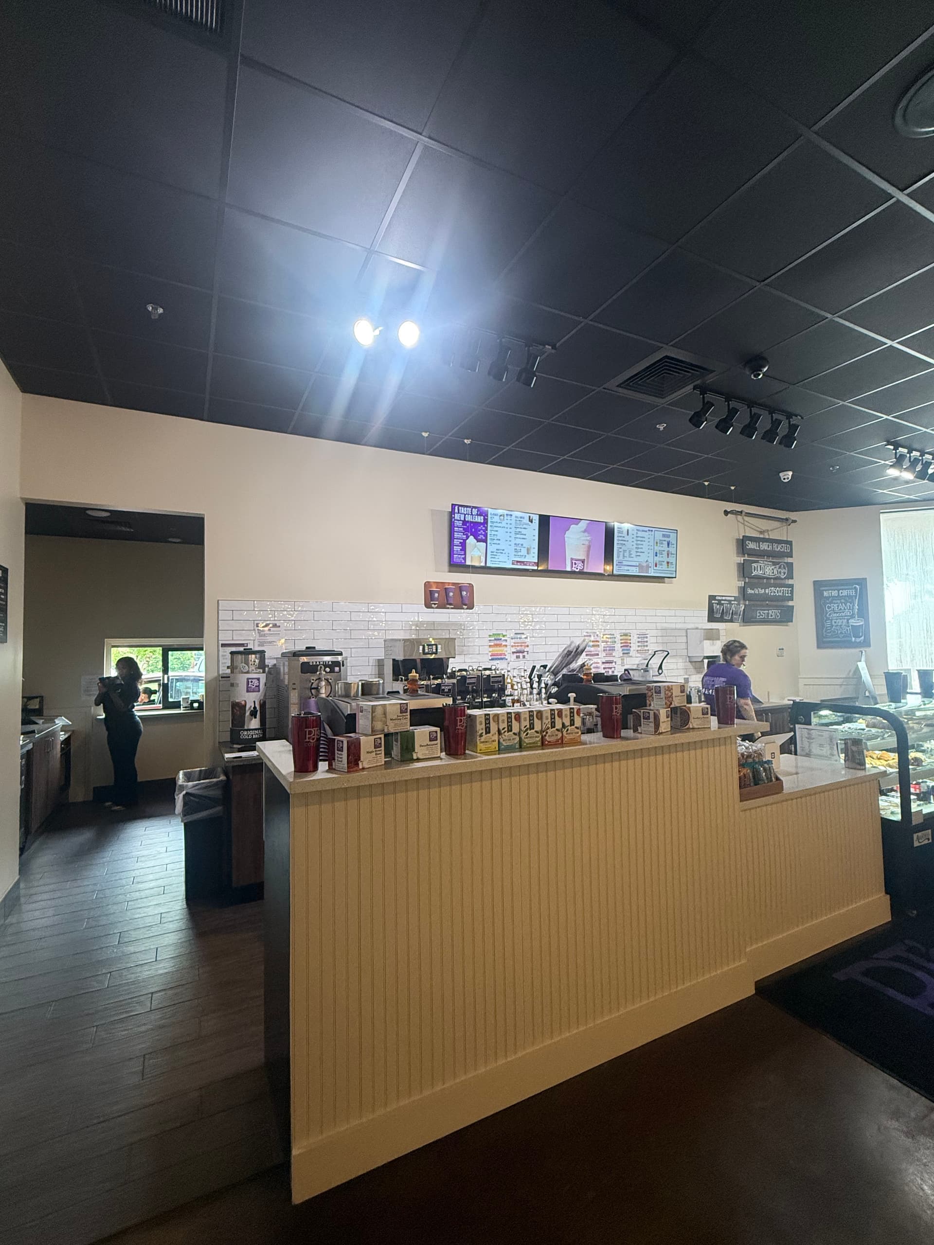 Gallery photos for New Orleans Coffee Shop Gets a Smart Interior Upgrade: Image #2