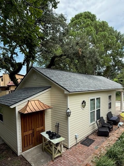 Gallery photos for Stunning CertainTeed Grand Manor Roof in Lafayette: Image #2