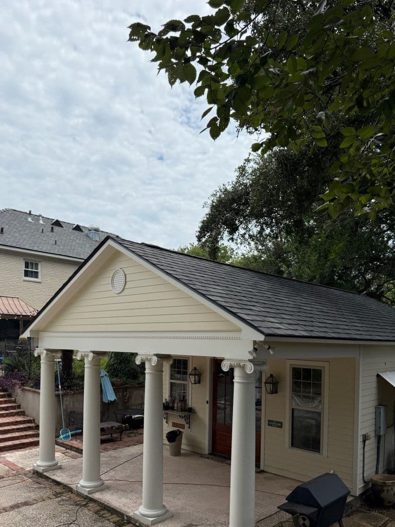 Gallery photos for Stunning CertainTeed Grand Manor Roof in Lafayette: Image #3
