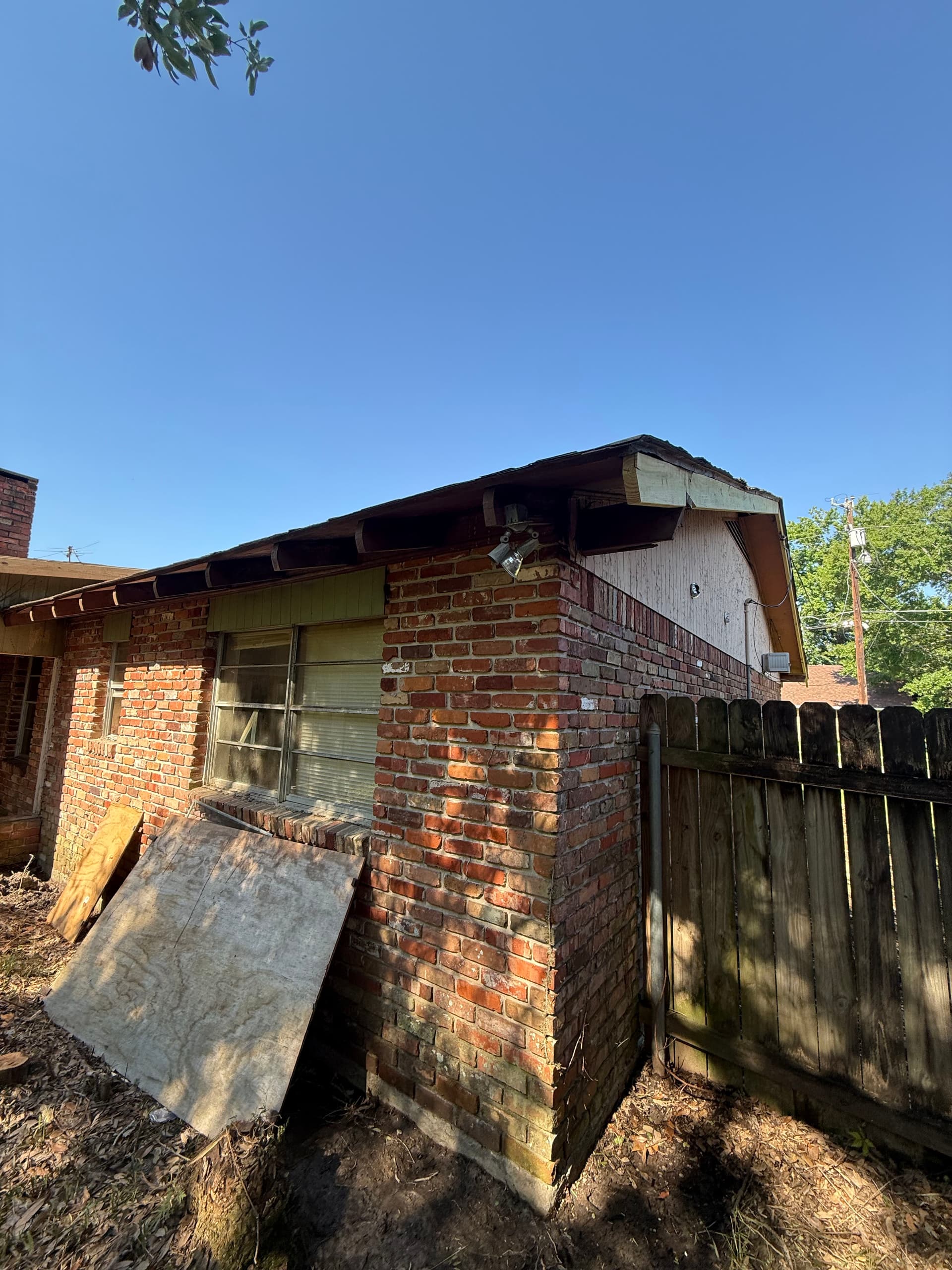 Gallery photos for Louisiana Home Gets Energy-Efficient Window Upgrade During Full Exterior Renovation: Image #3